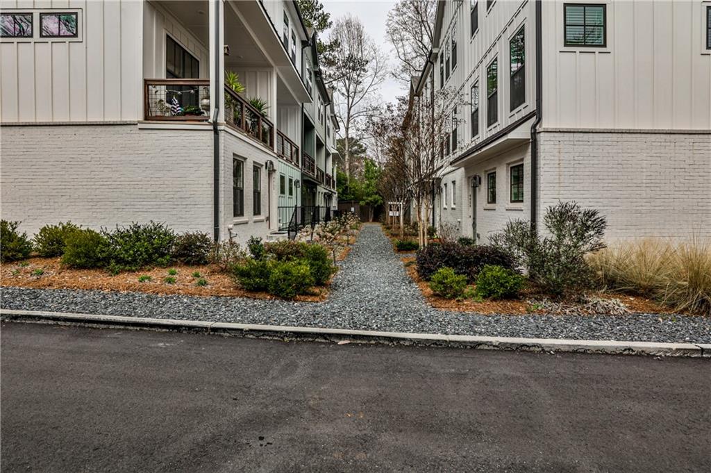 4454 Dandelion Lane