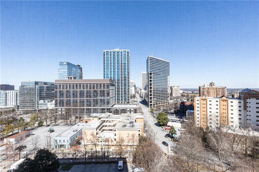 300 W Peachtree Street Unit 10D