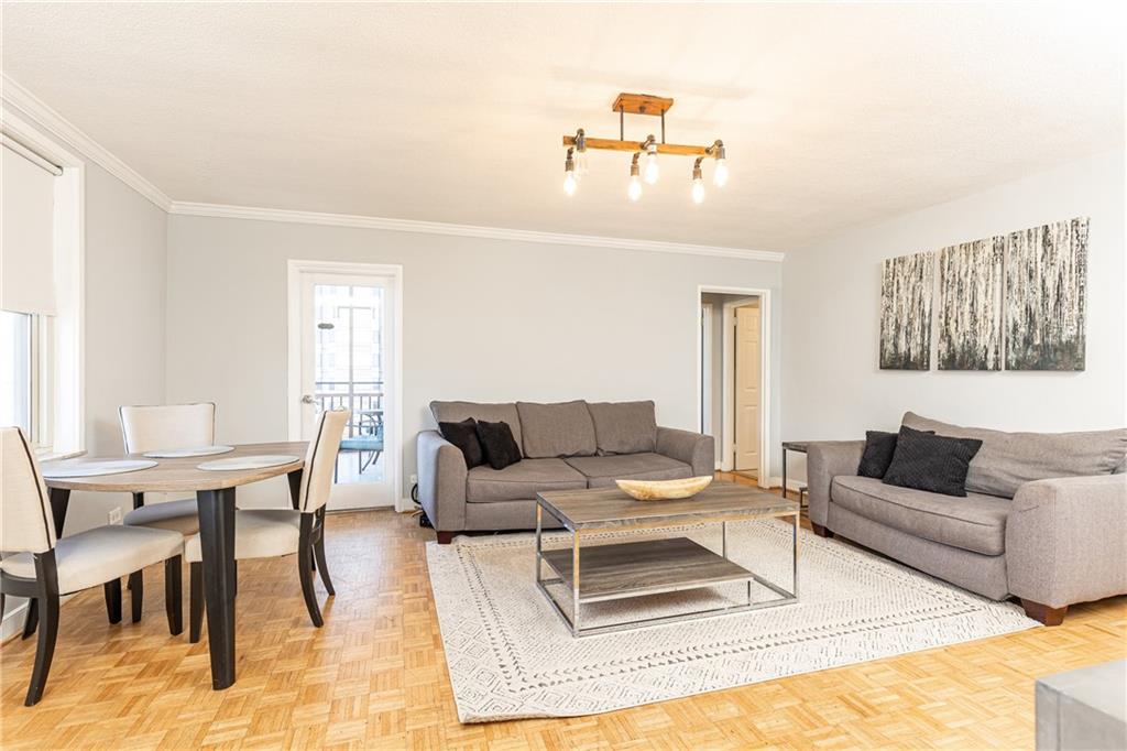 300 W Peachtree Street Unit 10D