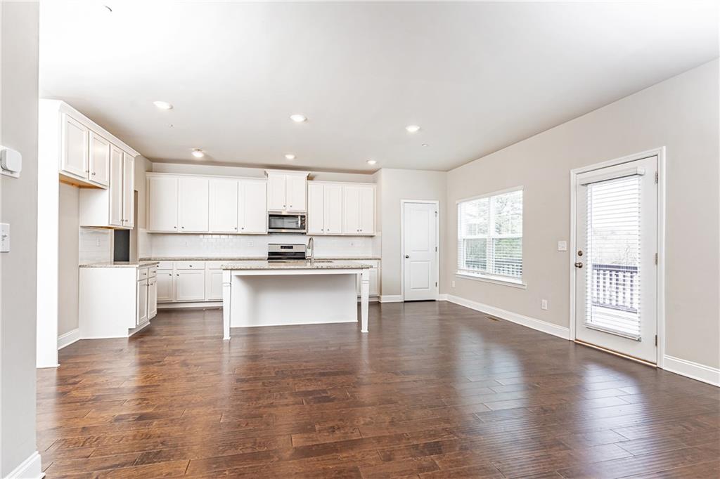830 Corsiglia Farm