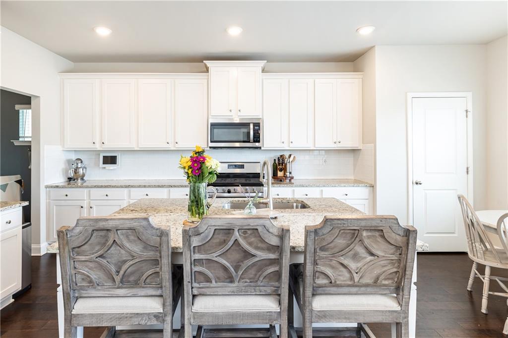 830 Corsiglia Farm