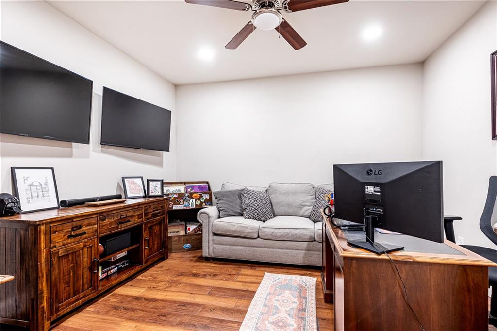 830 Corsiglia Farm