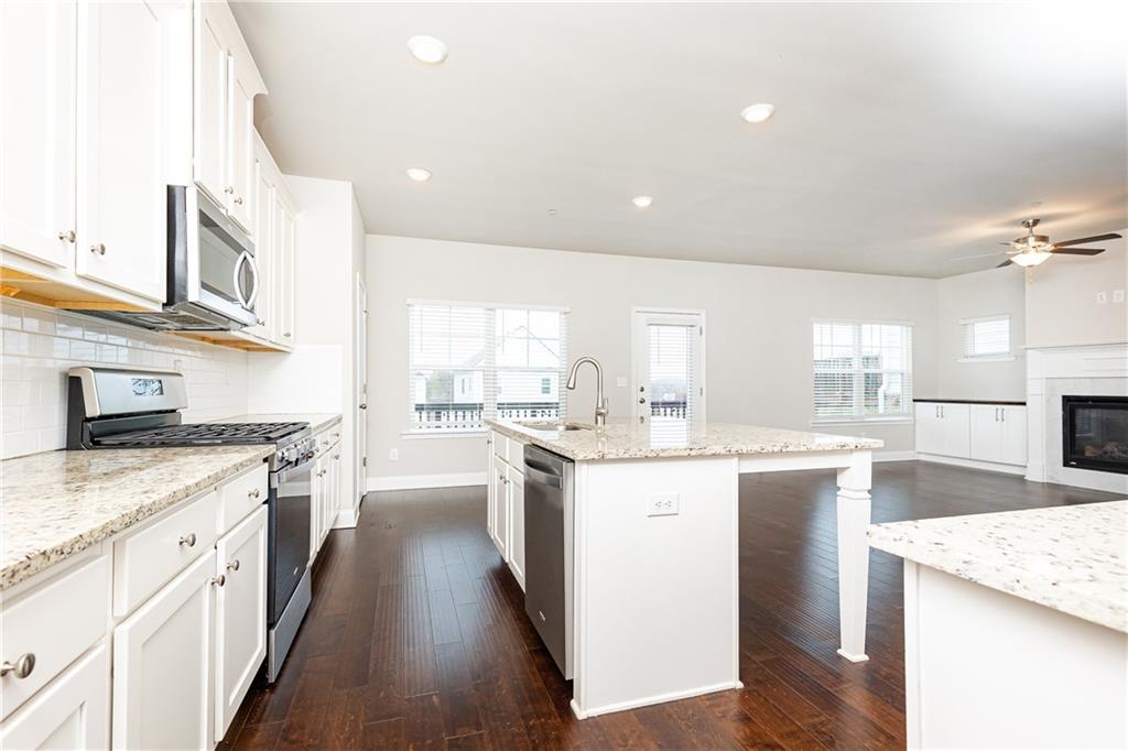 830 Corsiglia Farm