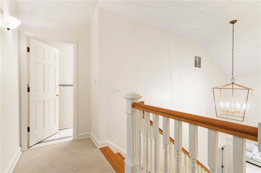 6 Arc Way NE