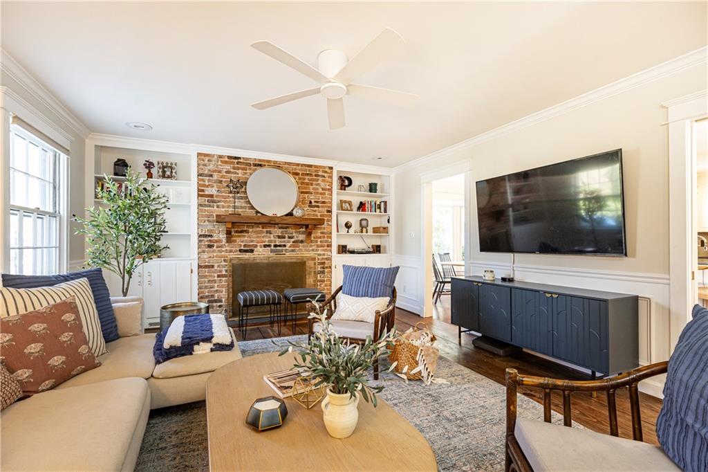 2348 Brookhurst Drive
