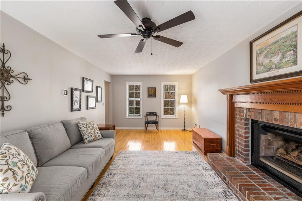 4112 Gregory Manor Circle SW