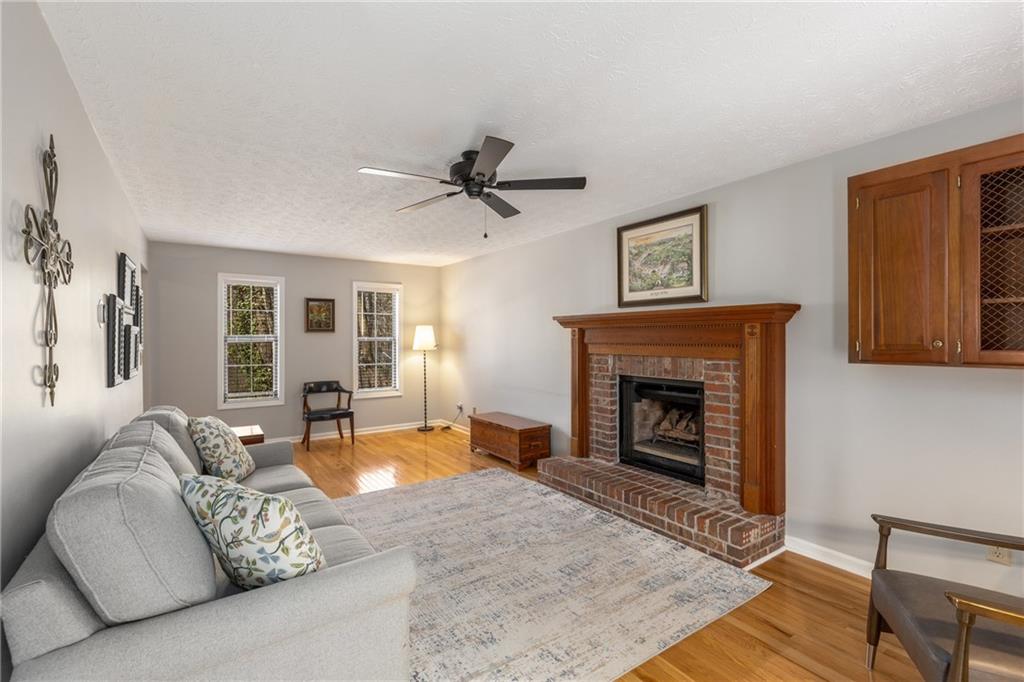 4112 Gregory Manor Circle SW
