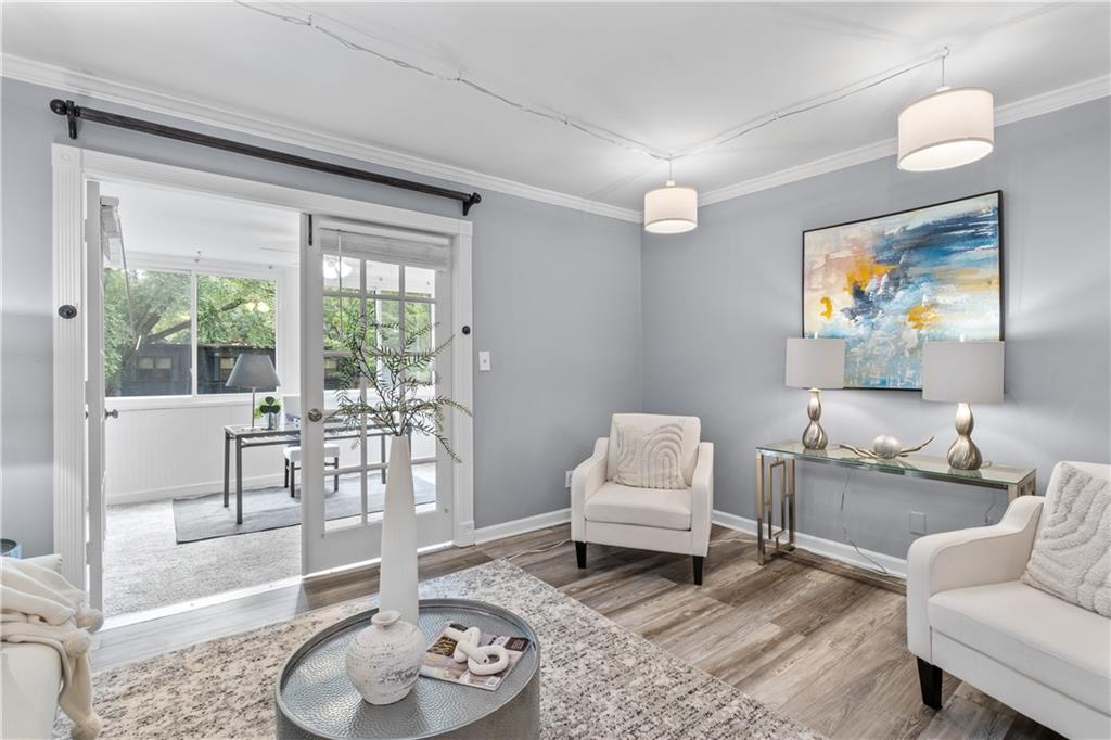 80 Montre Square NW