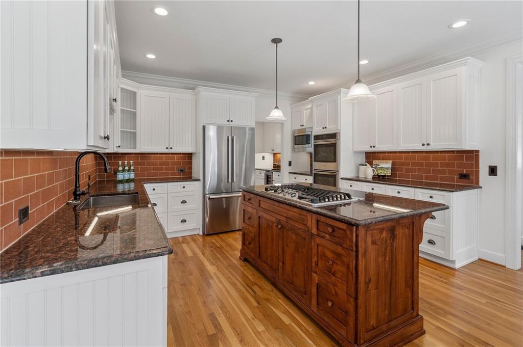 407 Spring House Cove NE