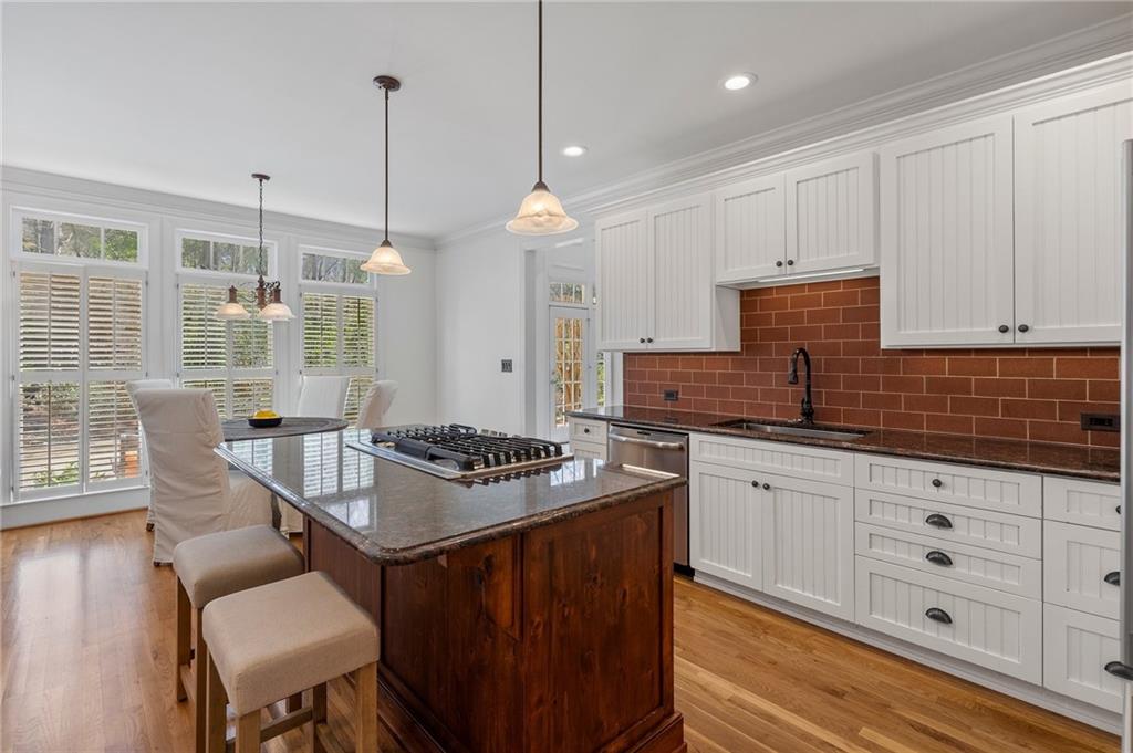 407 Spring House Cove NE