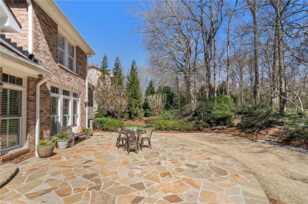 407 Spring House Cove NE