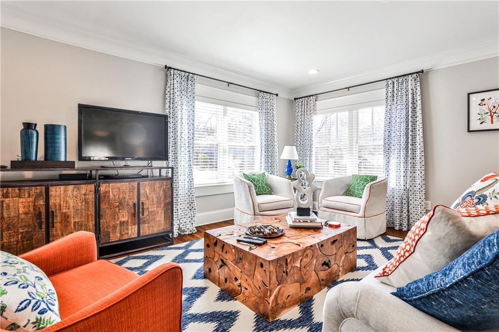 17 Bates Avenue SE
