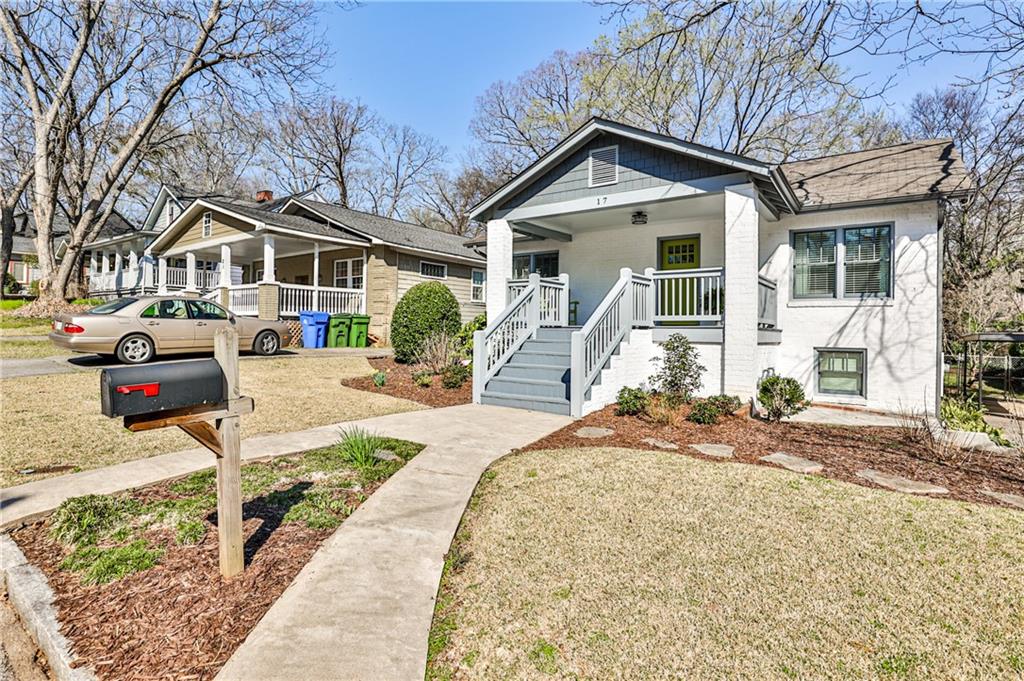 17 Bates Avenue SE