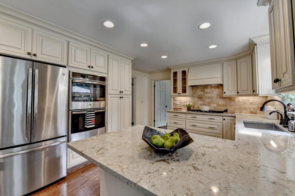 1643 North Springs Drive