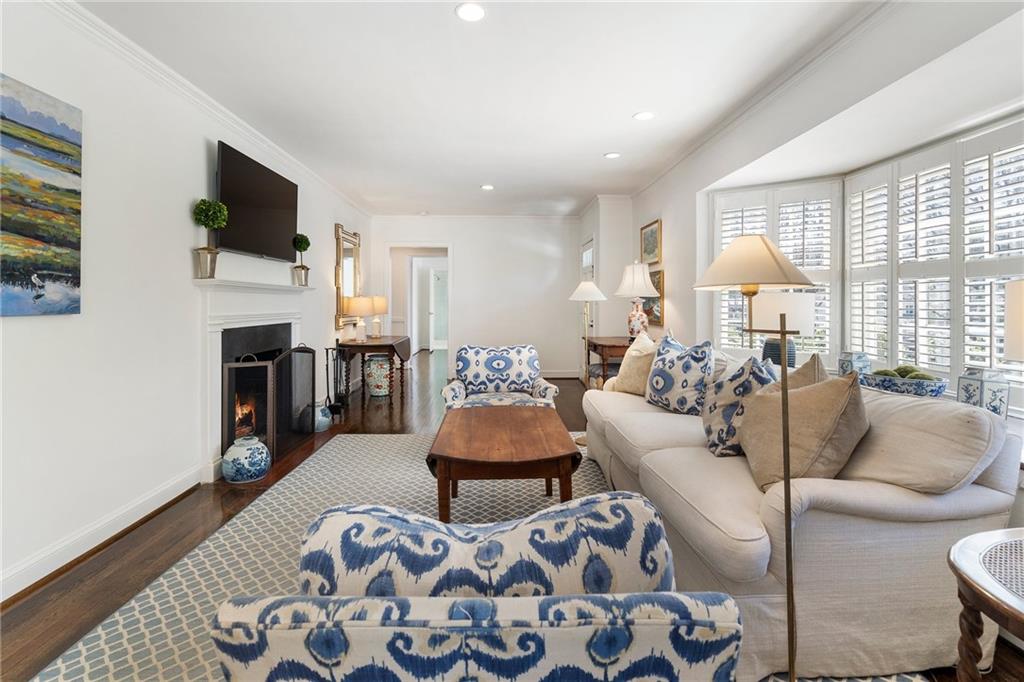 1015 Peachtree Battle Circle