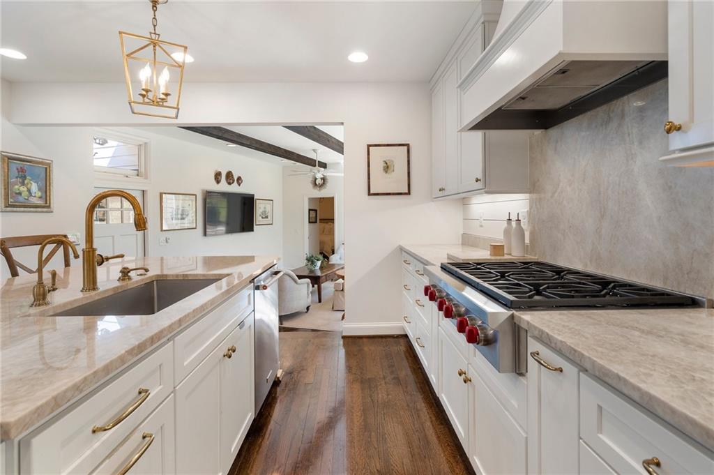 1015 Peachtree Battle Circle