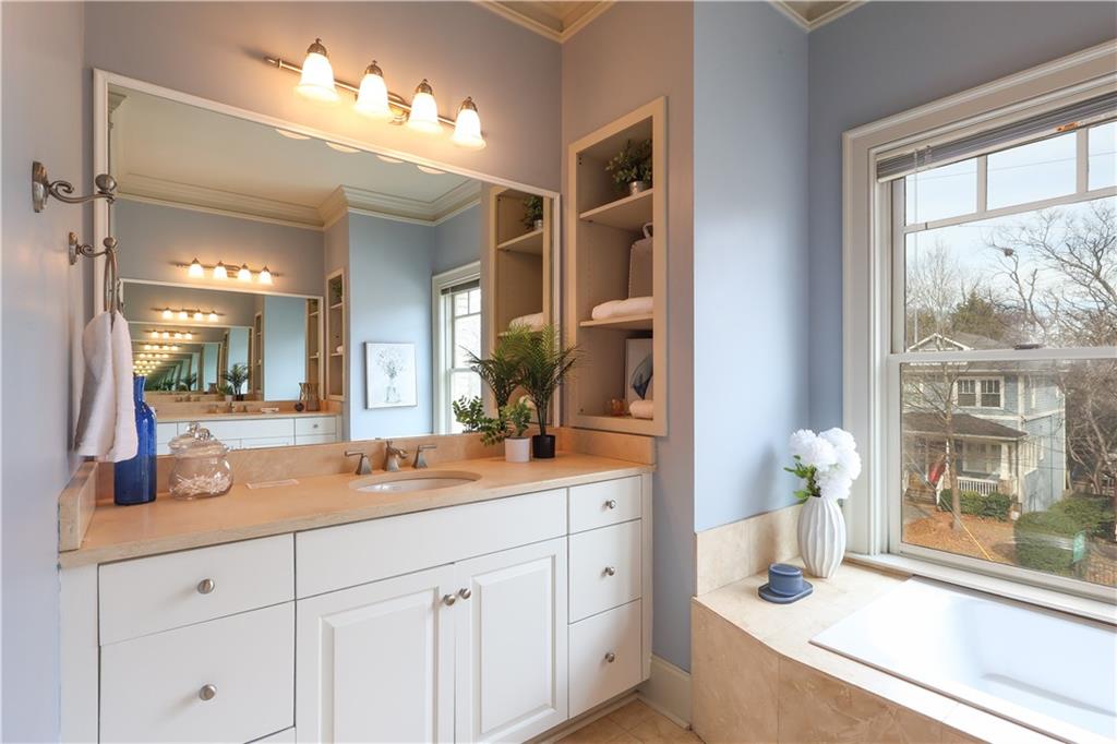 423 Georgia Avenue SE Unit 301