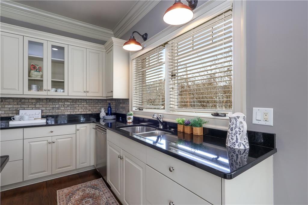 423 Georgia Avenue SE Unit 301