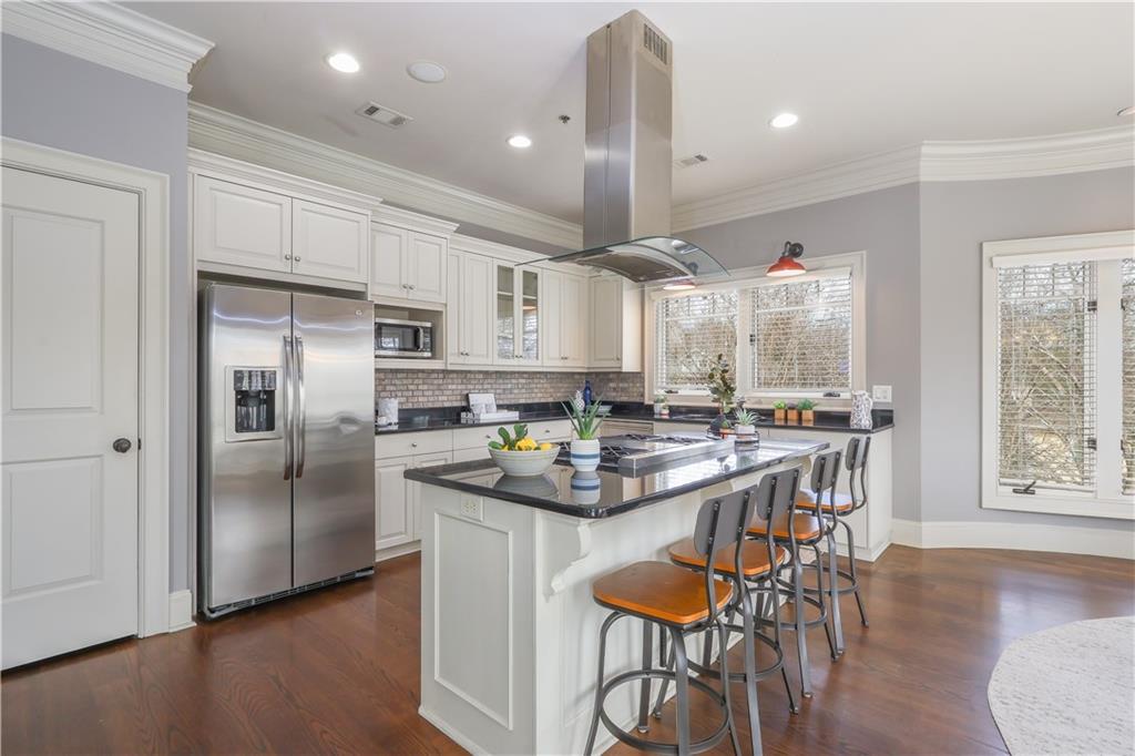 423 Georgia Avenue SE Unit 301