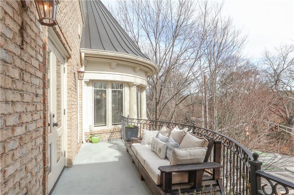 423 Georgia Avenue SE Unit 301