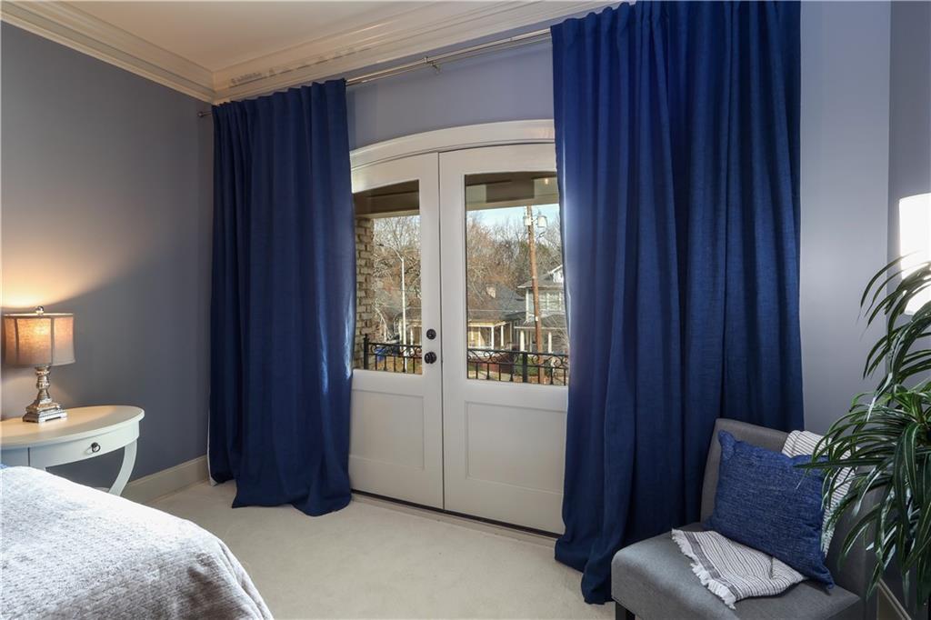 423 Georgia Avenue SE Unit 301