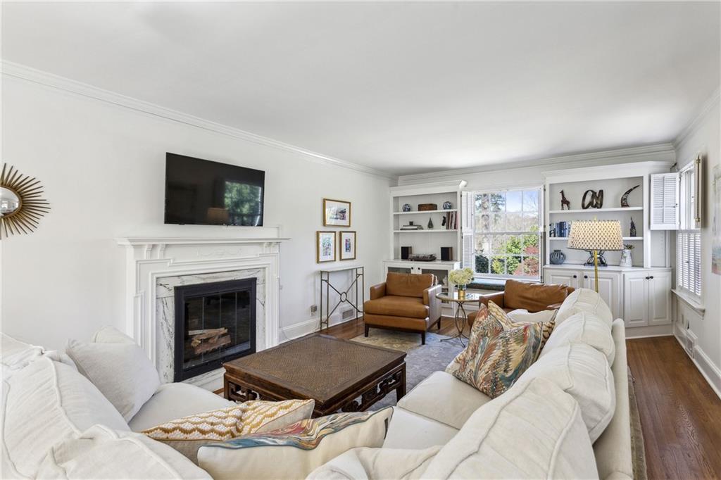 435 Collier Road NW