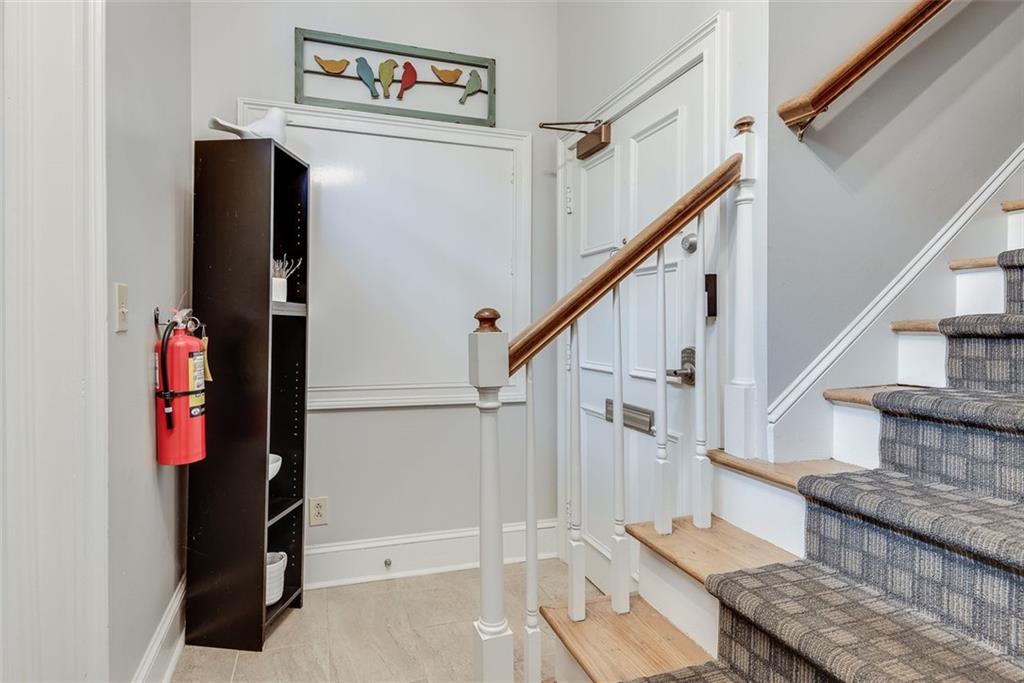6065 LAKE FORREST Drive NW Unit Suite 170