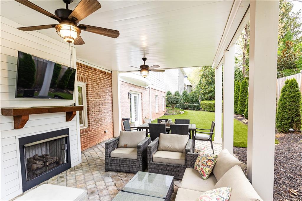 120 Windsor Cove