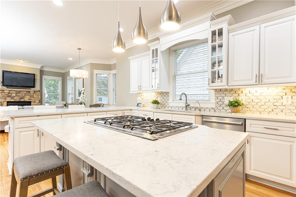 120 Windsor Cove