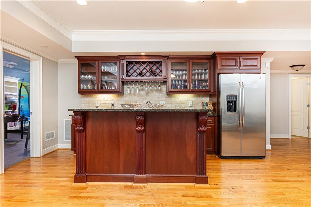 120 Windsor Cove