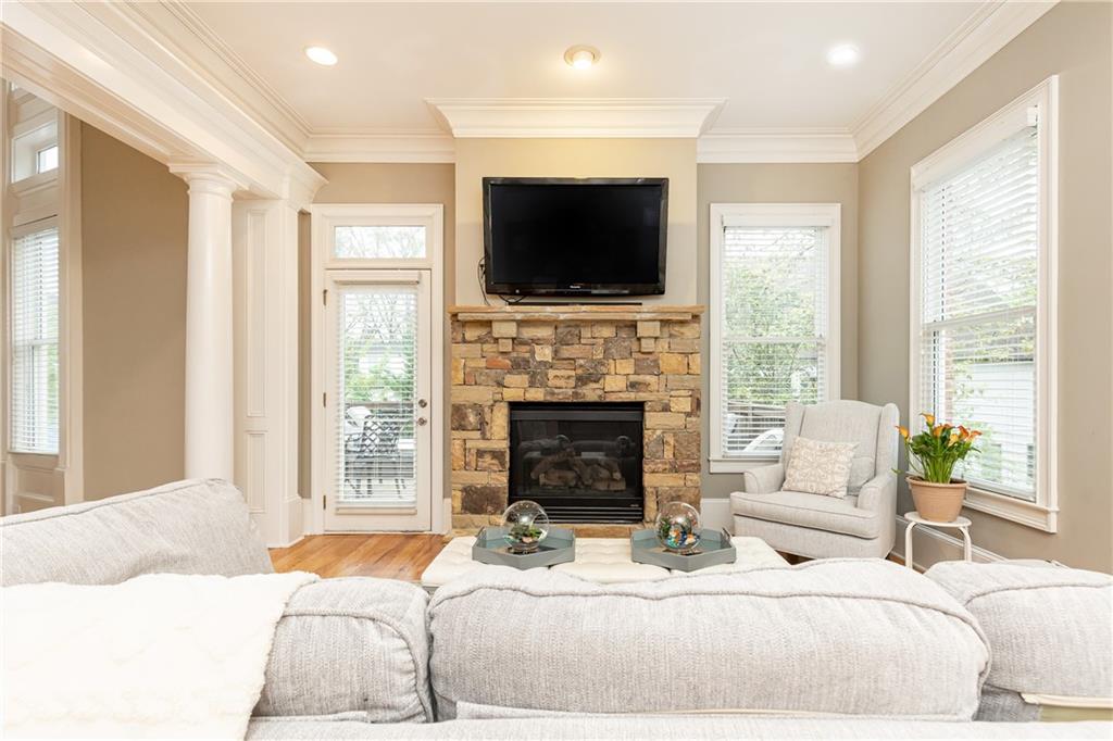 120 Windsor Cove
