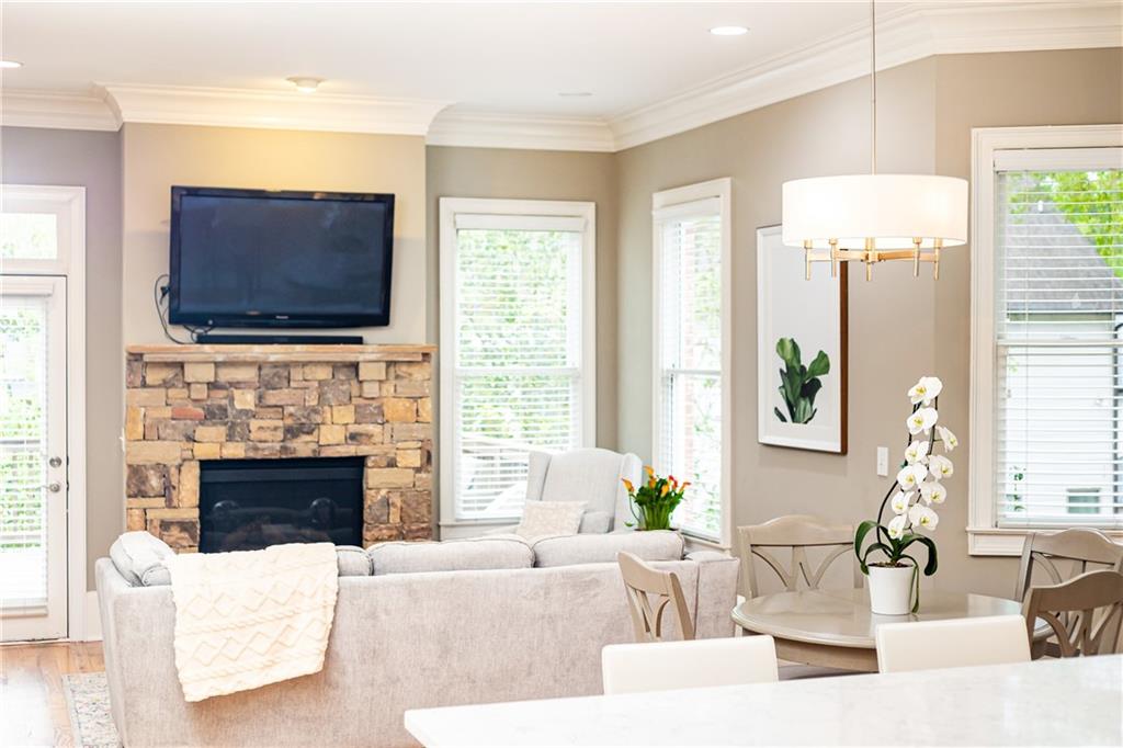120 Windsor Cove