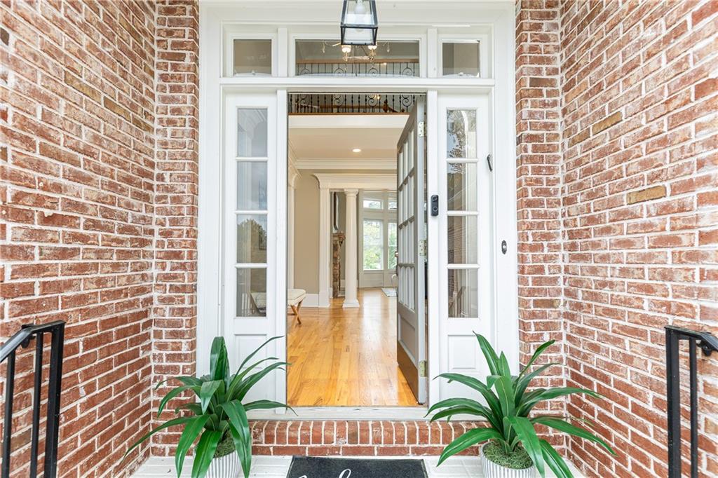 120 Windsor Cove