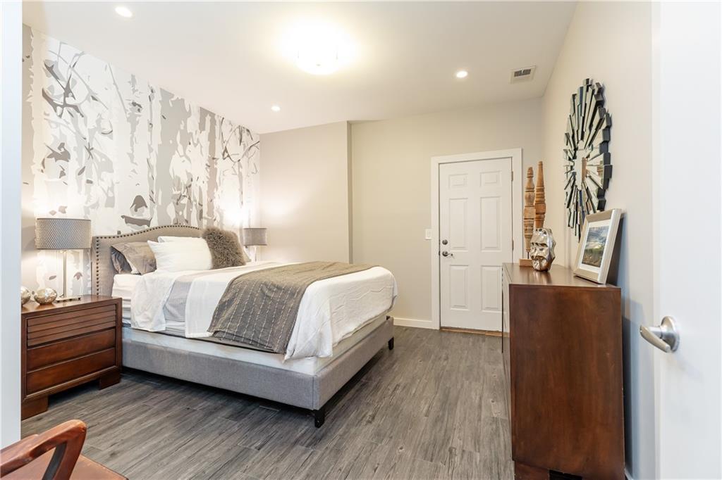 570 Glengate Cove