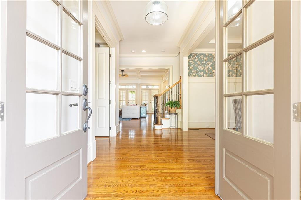570 Glengate Cove