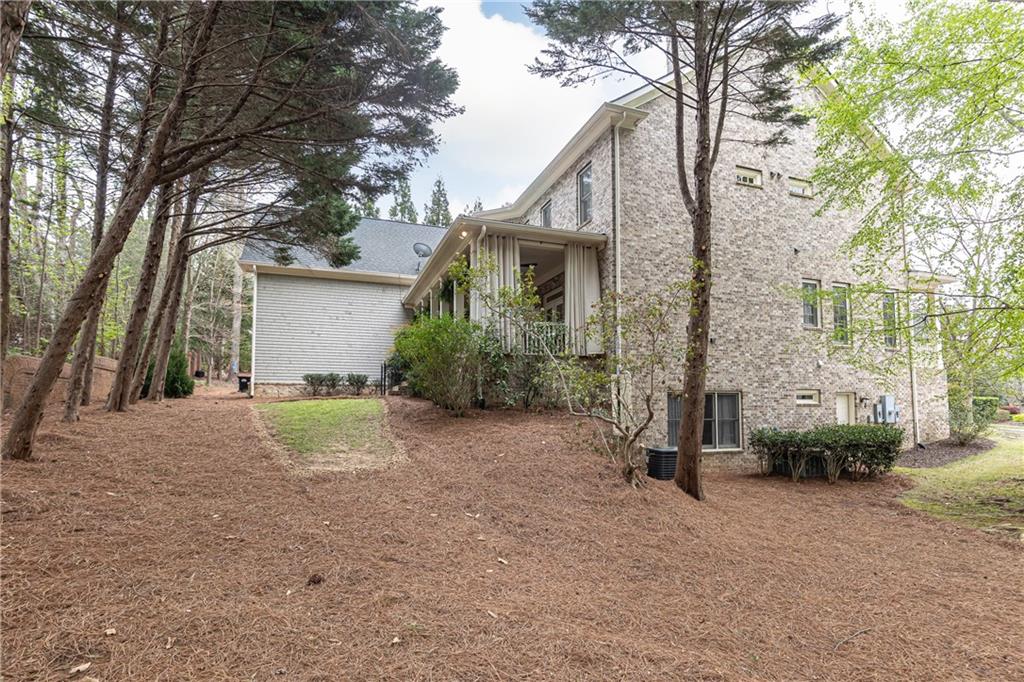 570 Glengate Cove