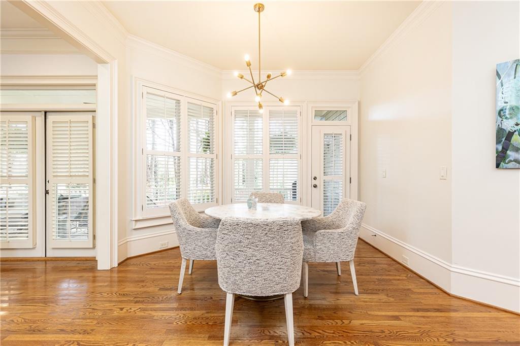 570 Glengate Cove