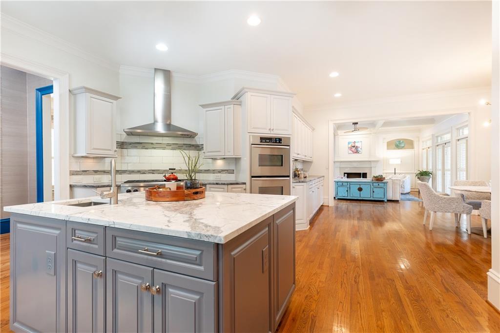 570 Glengate Cove