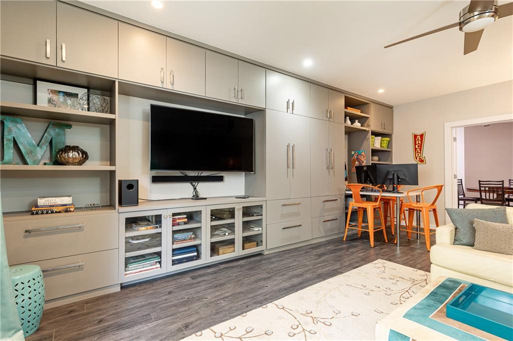 570 Glengate Cove