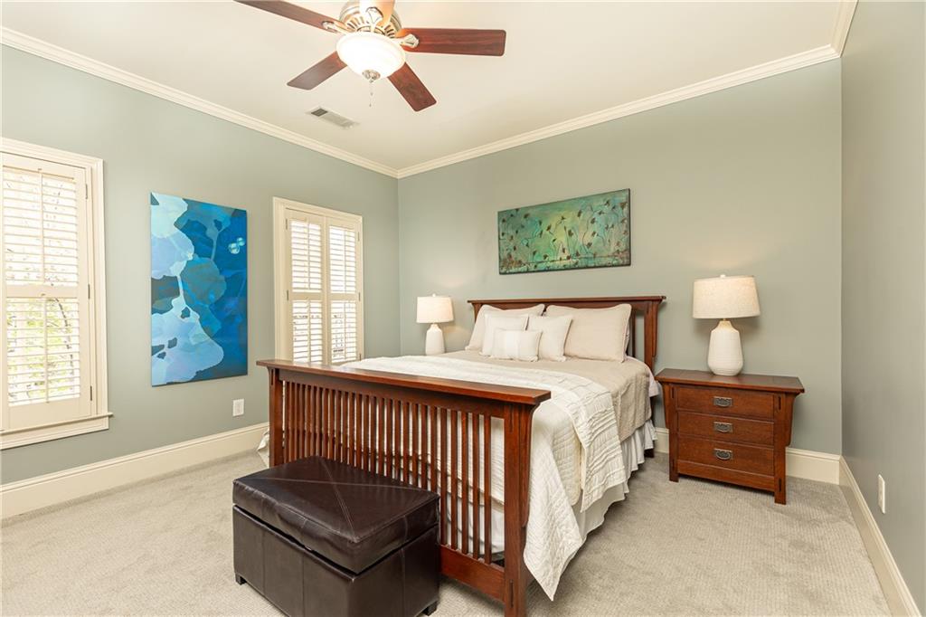 570 Glengate Cove