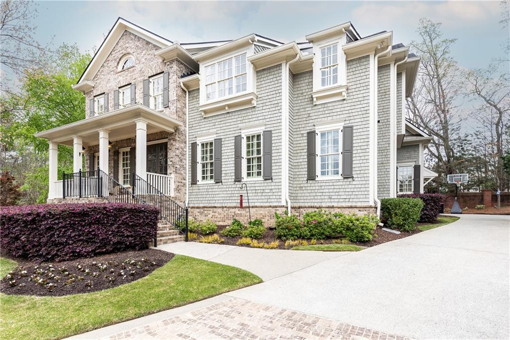 570 Glengate Cove