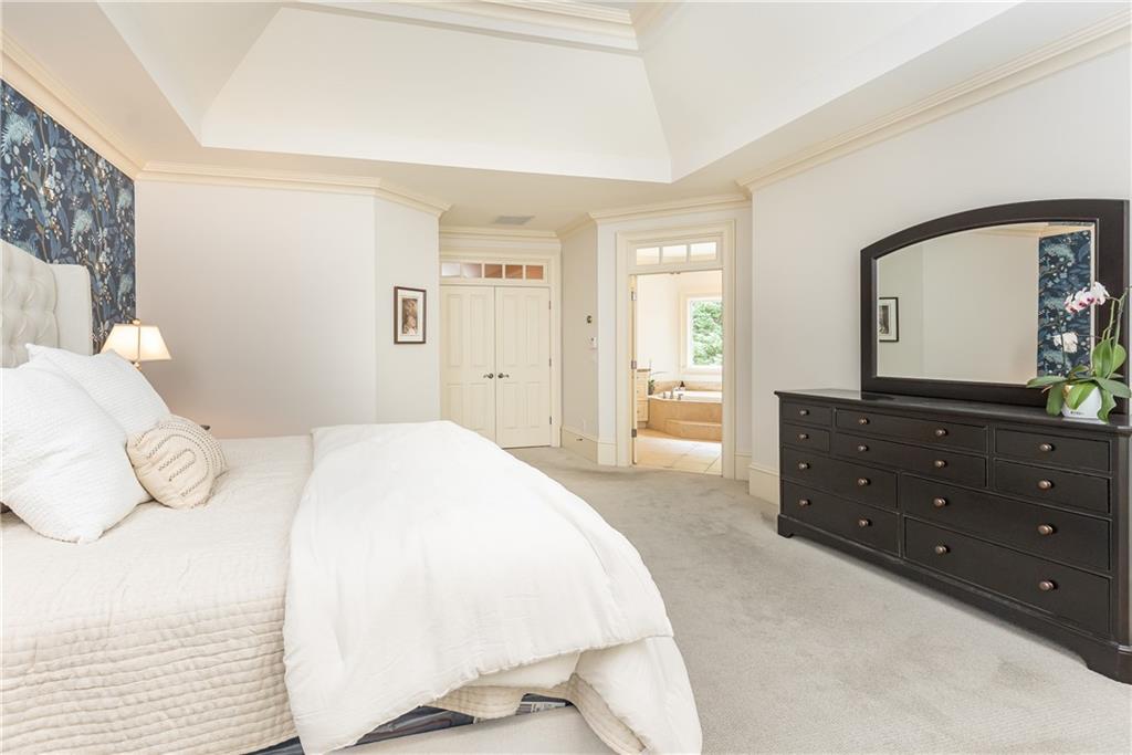 570 Glengate Cove