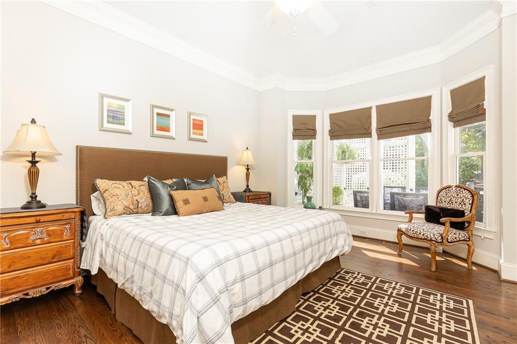 825 Glengate Place
