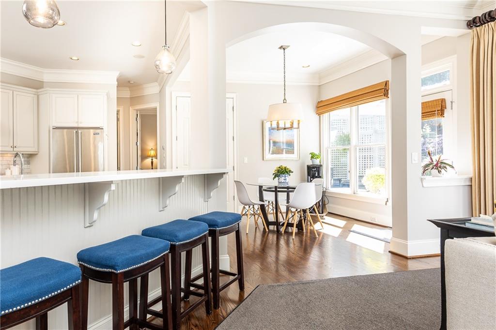 825 Glengate Place