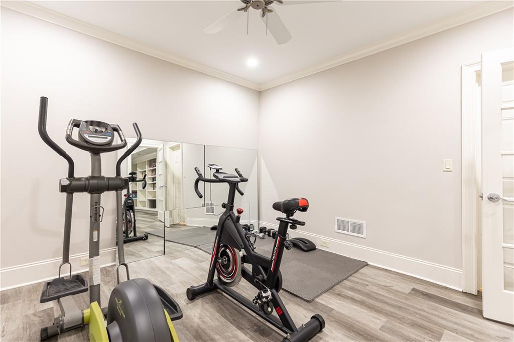 825 Glengate Place