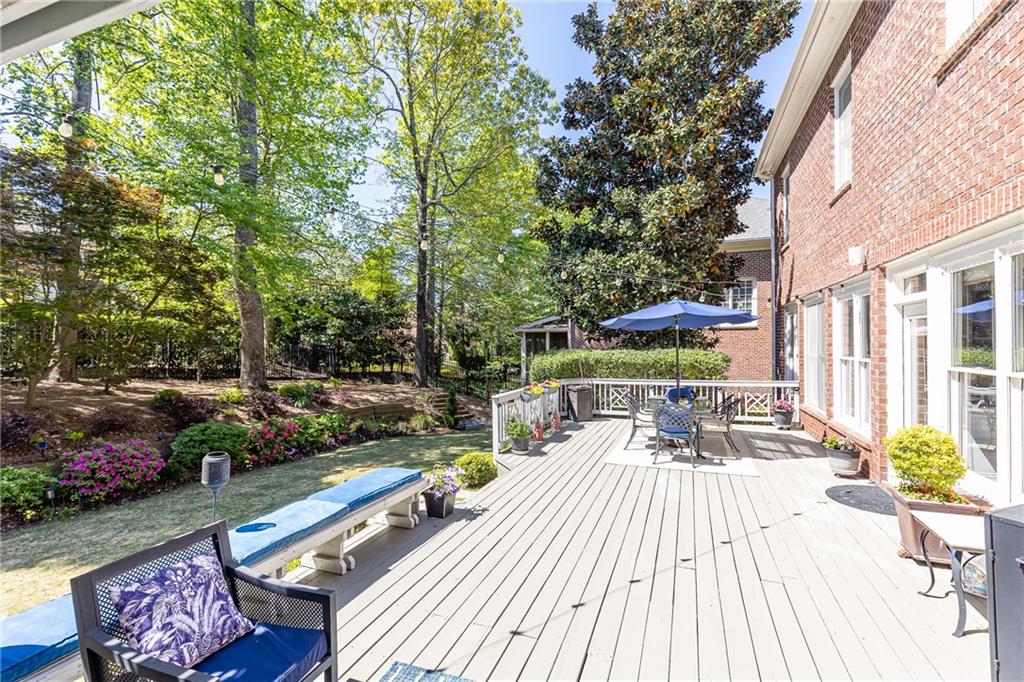 825 Glengate Place