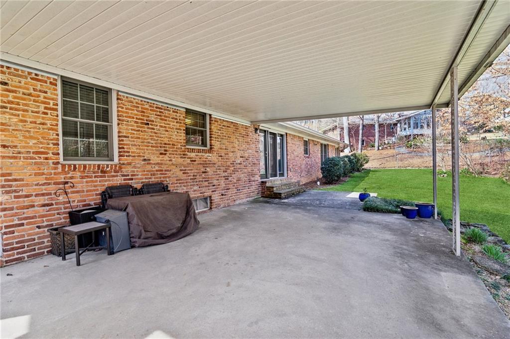 2264 Winding Way