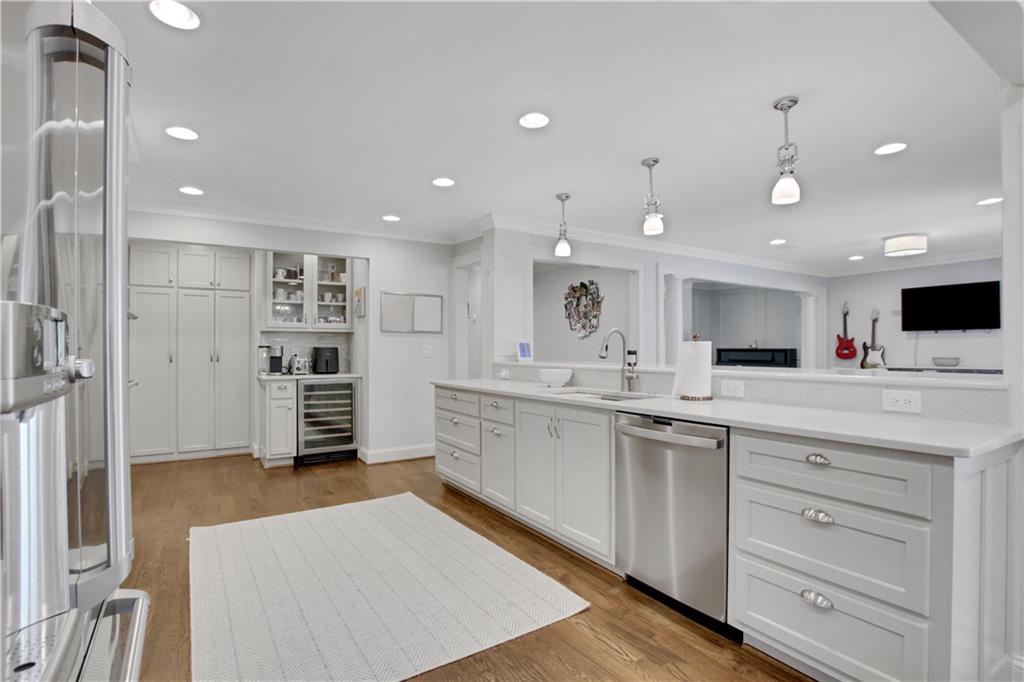 11 Collier Lane NW