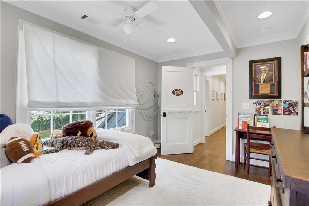 11 Collier Lane NW