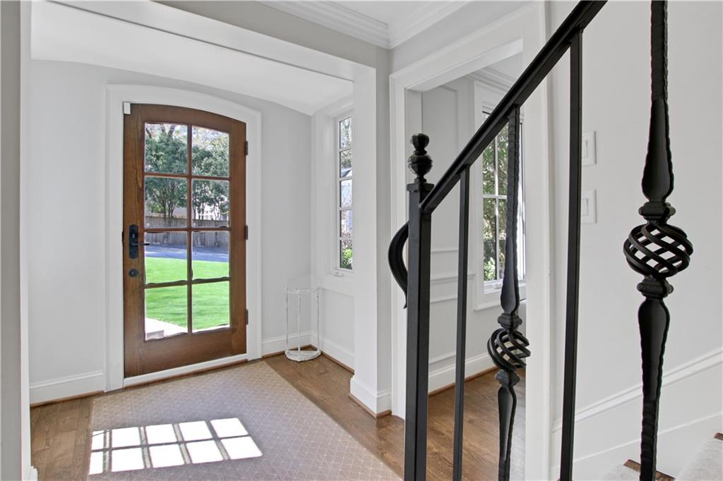 11 Collier Lane NW